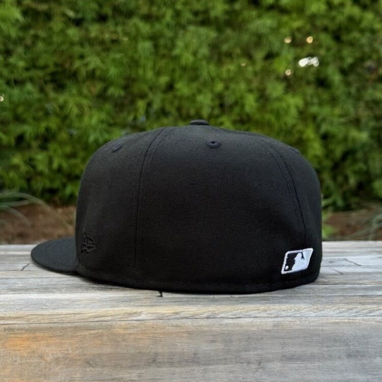 New Era White Sox BW Mexico Flag SP Fitted