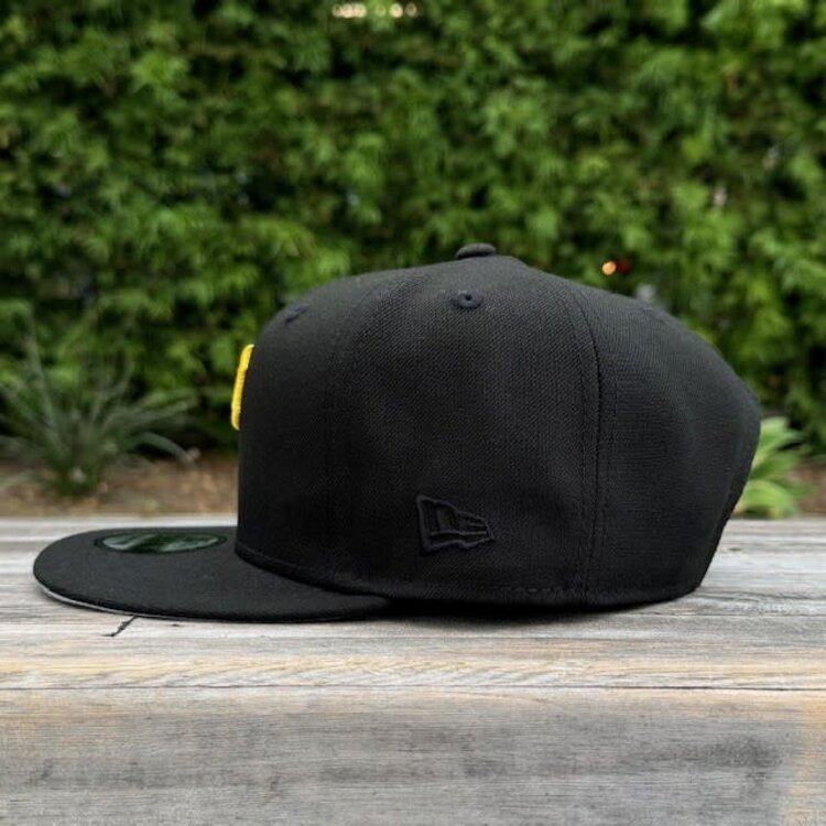 New Era Pirates Black Mexico Flag Side Patch 950