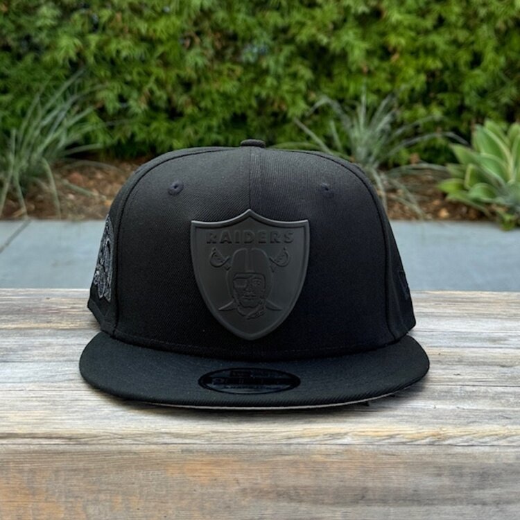 New Era Raiders Black Black Metal Logo 60th Anniv 950 Snapback