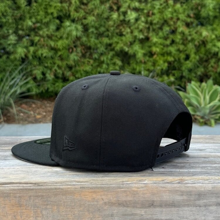 New Era Raiders Black Black Metal Logo 60th Anniv 950 Snapback