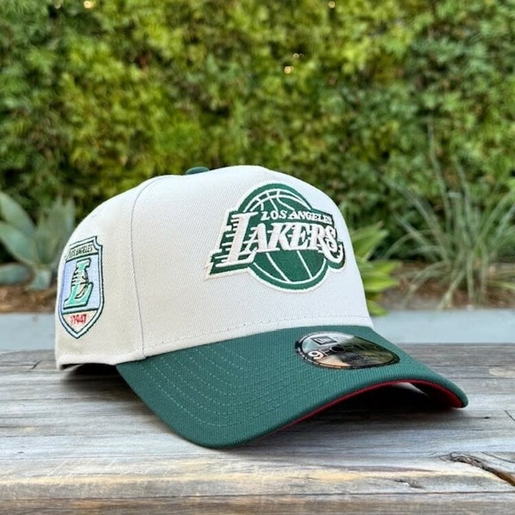 New Era Lakers Stone/Dark Green Crest SP Red UV 940 A-Frame