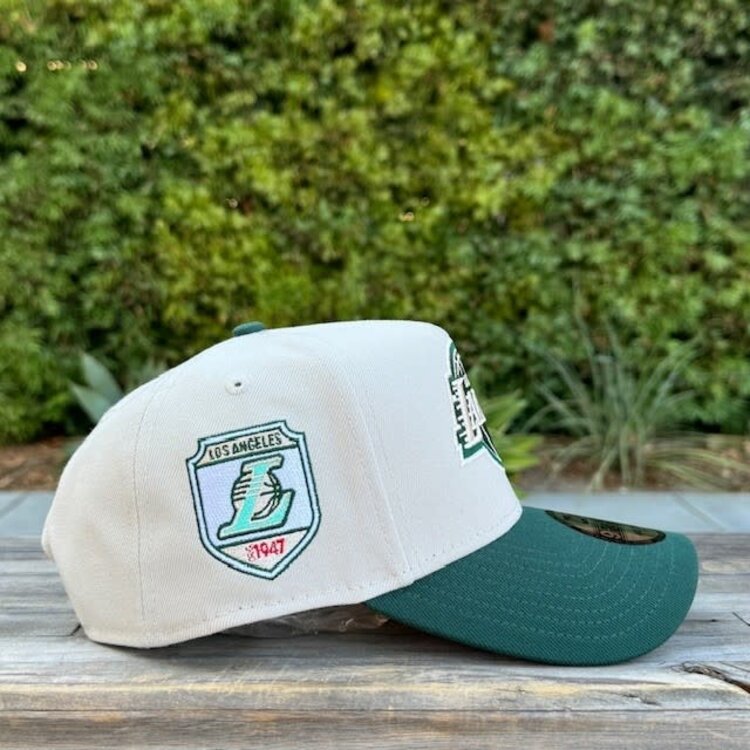 New Era Lakers Stone/Dark Green Crest SP Red UV 940 A-Frame