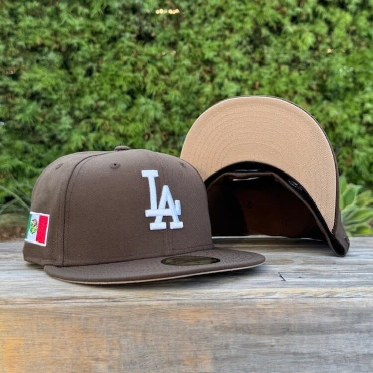 New Era LA Dodgers Brown Mexico Flag Tan UV