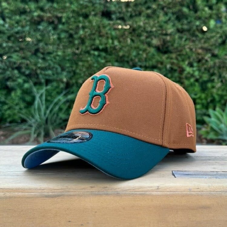 New Era Boston Peanut/Dark Green Metallic Copper 1961 ASG Blue UV 940 AF