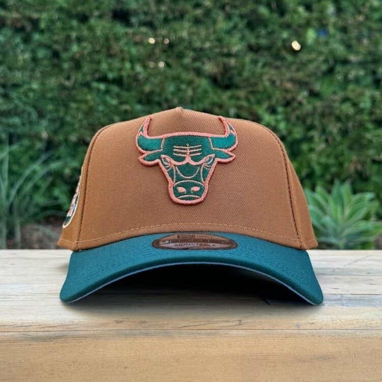New Era Bulls Peanut/Dark Green Metallic Copper SP Blue UV 940 AF