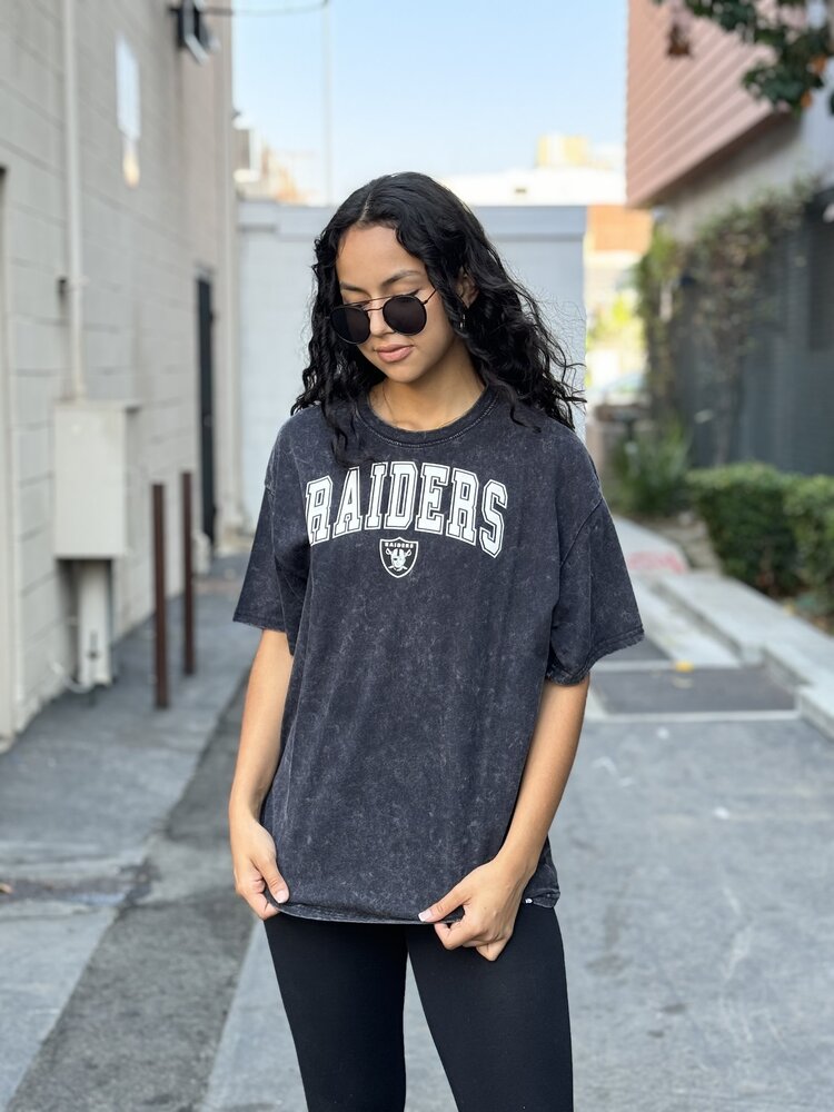 New Era Raiders Women's NE Block Arch Black Mineral Wash SS Crew Tee