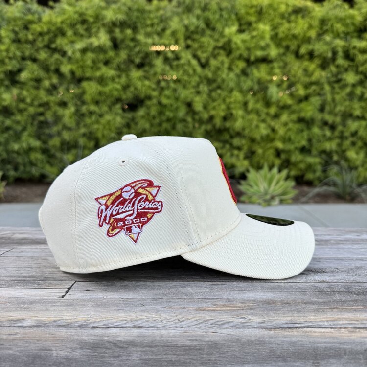 New Era NY Ivory 2000 WS Red UV 940 A-Frame