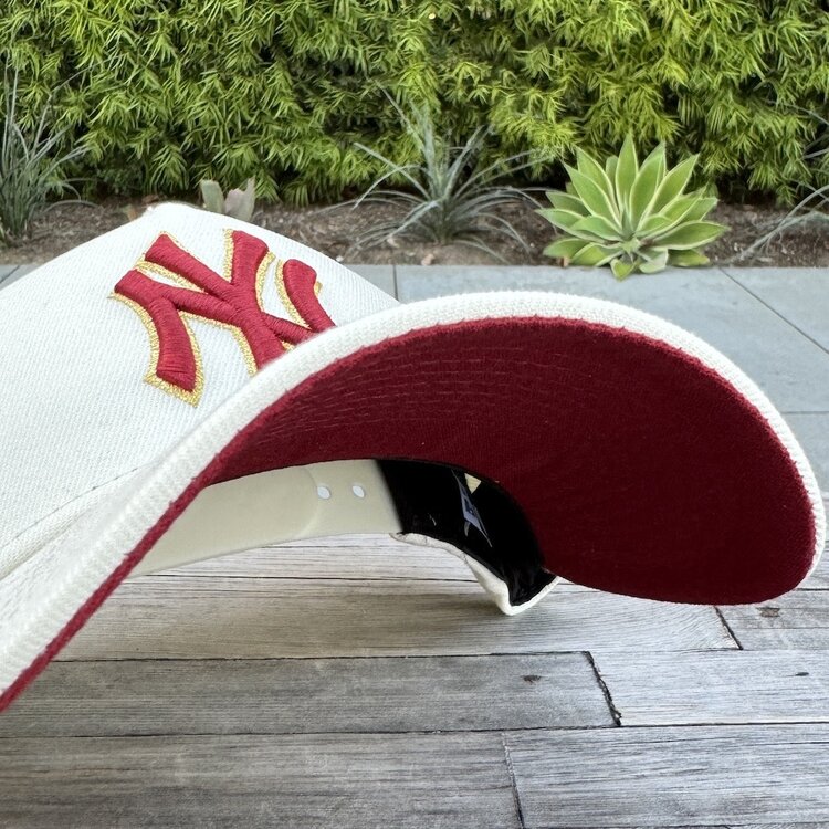 New Era NY Ivory 2000 WS Red UV 940 A-Frame