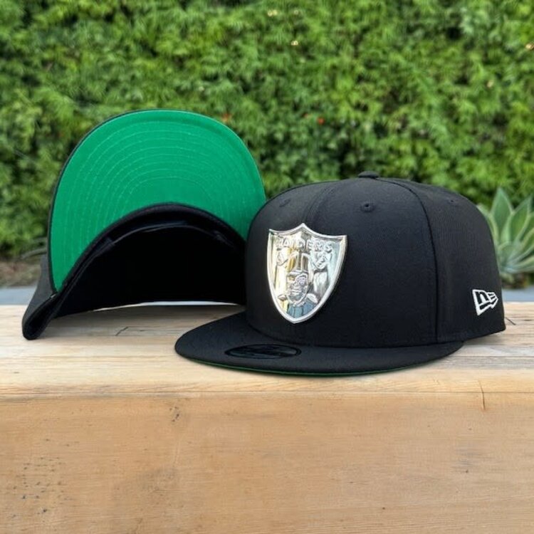 New Era Raiders Black Silver Metal Logo 950 Snapback