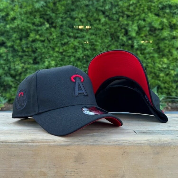 New Era Angels Black Red Outline Cali SP Red UV 940AF