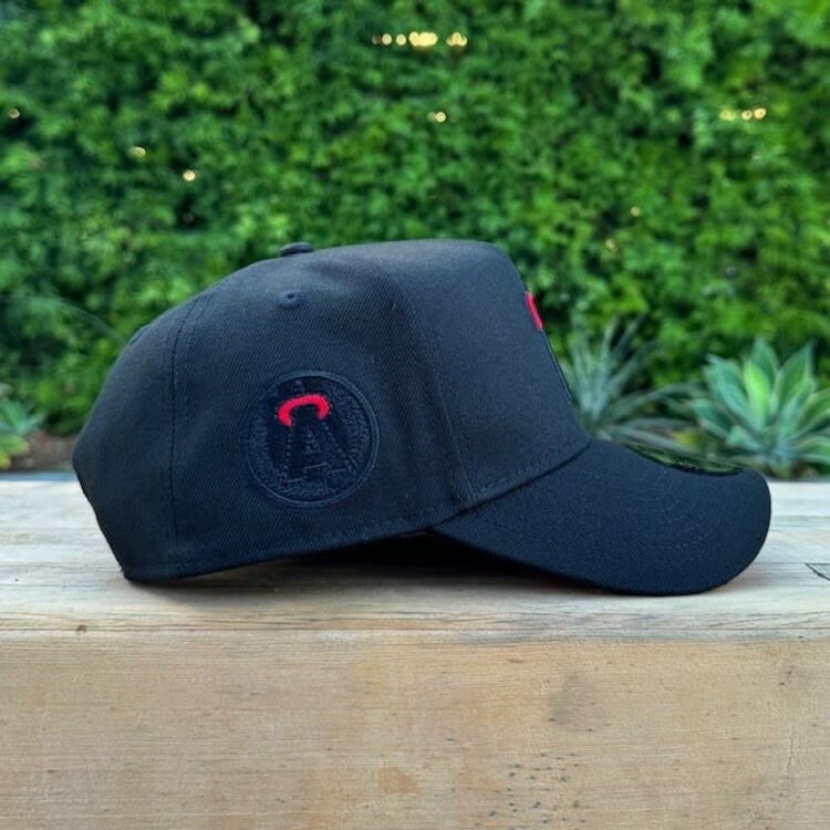 New Era Angels Black Red Outline Cali SP Red UV 940AF