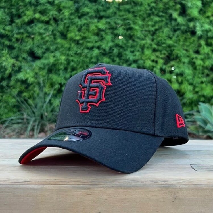 New Era Giants Black Red Outline Good Bye Red UV 940AF