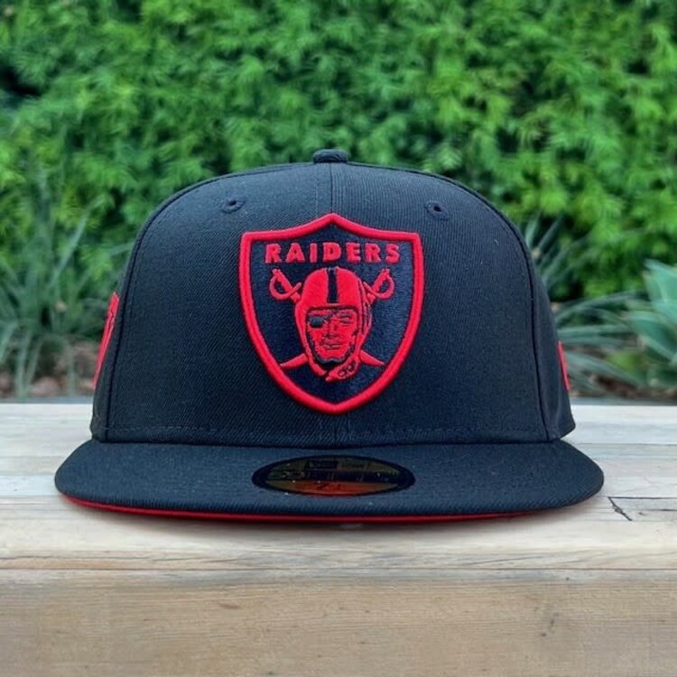 New Era Raiders Black Red Outline SB XV Red UV Fitted
