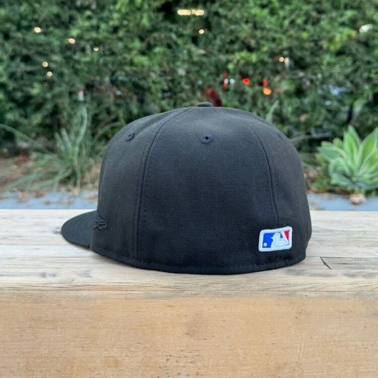 New Era LA Dodgers Black El Salvador SP