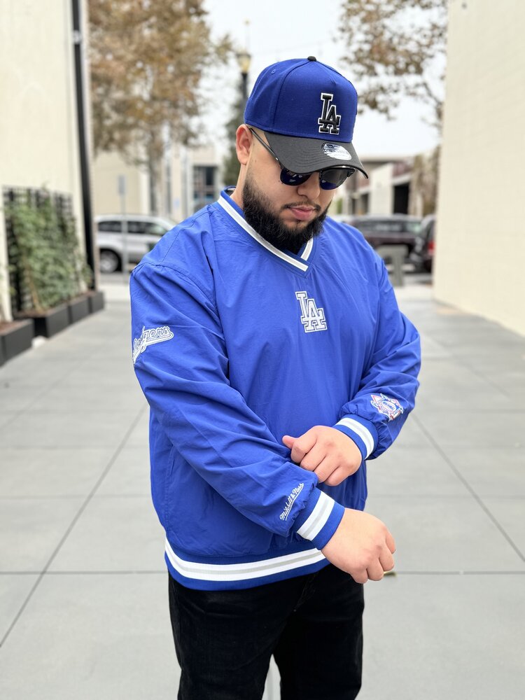 Mitchell and Ness LA Dodgers Men's M&N Classic Nylon Royal V-Neck Pullover