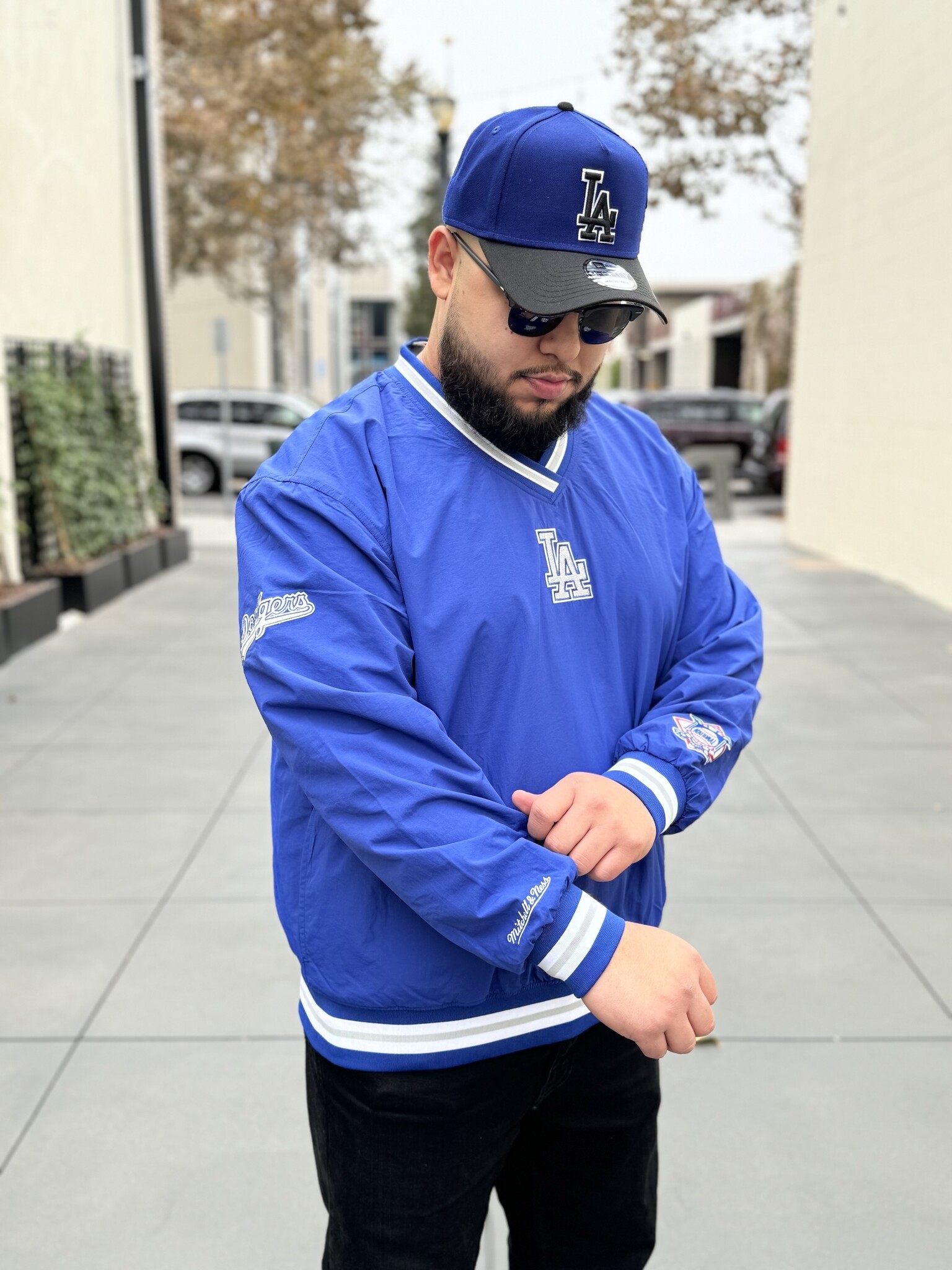 LA Dodgers Men's M&N Classic Nylon Royal V-Neck Pullover LA Dodgers Men's M&N Classic Nylon Royal V-Neck Pullover