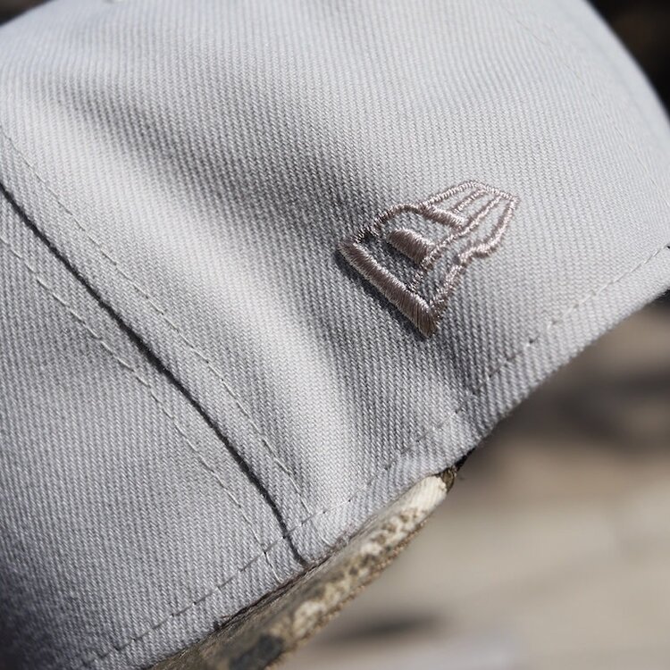 New Era Indians Stone/Real Tree Khaki UV