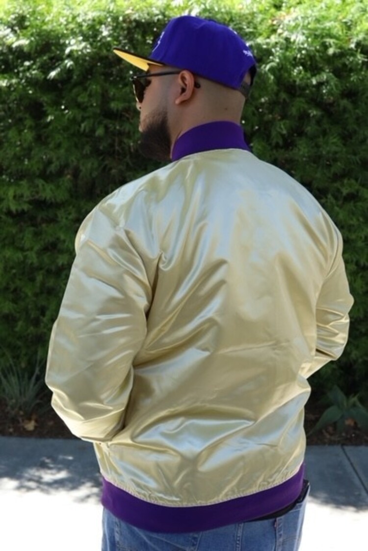 Mitchell and Ness LA Lakers M&N Lightweight Satin Jacket Light Gold