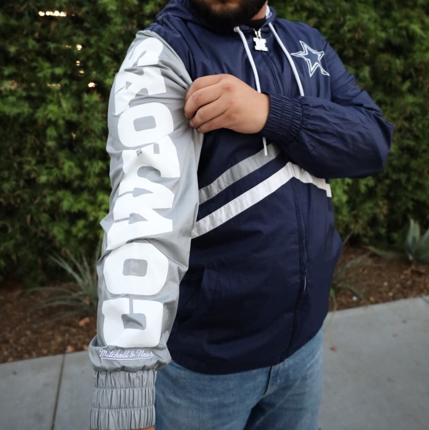Cowboys Men's M&N Undeniable F/Z Windbreaker - The Locker