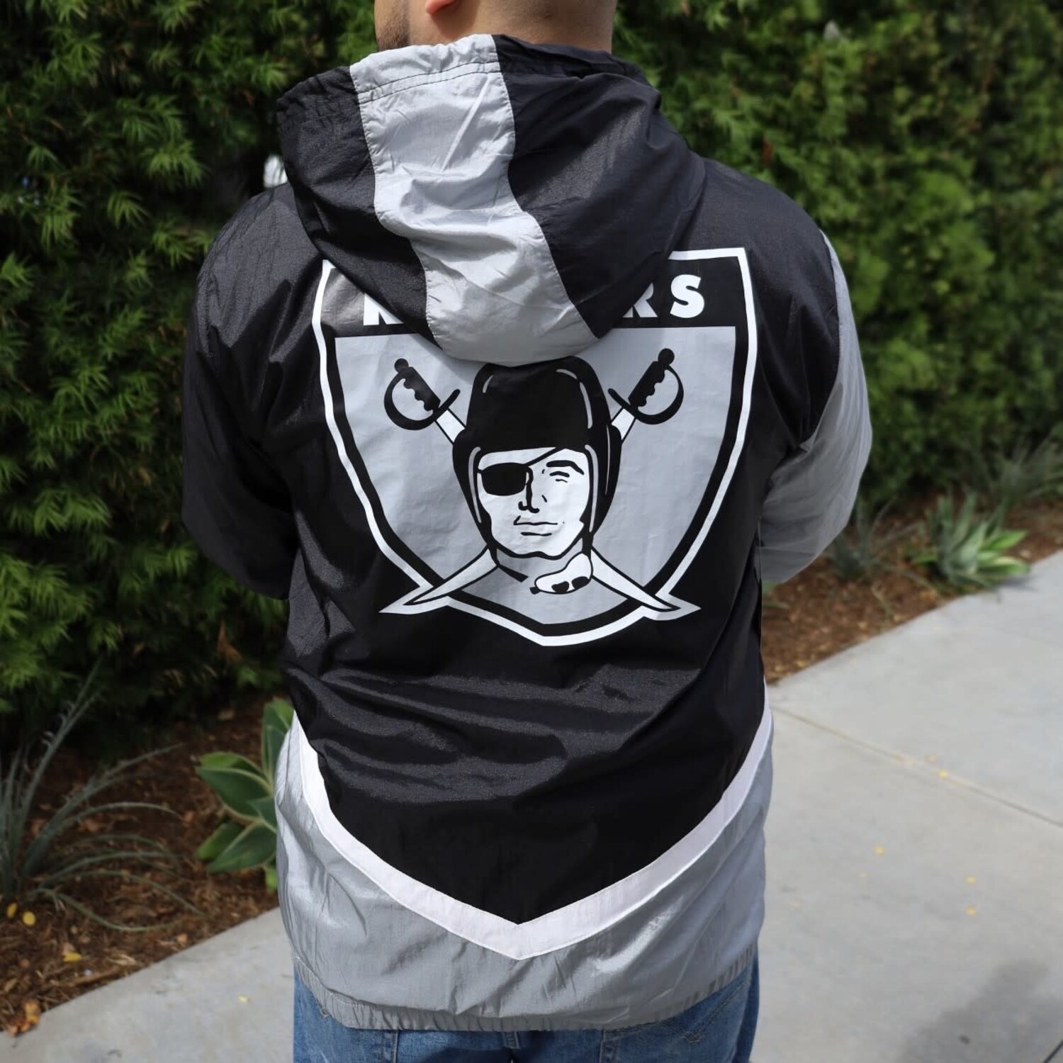 NFL　Raiders ジャンパーＭ（made in USA） NFL Raiders ジャンパーM（made in USA） Vintage pro player
