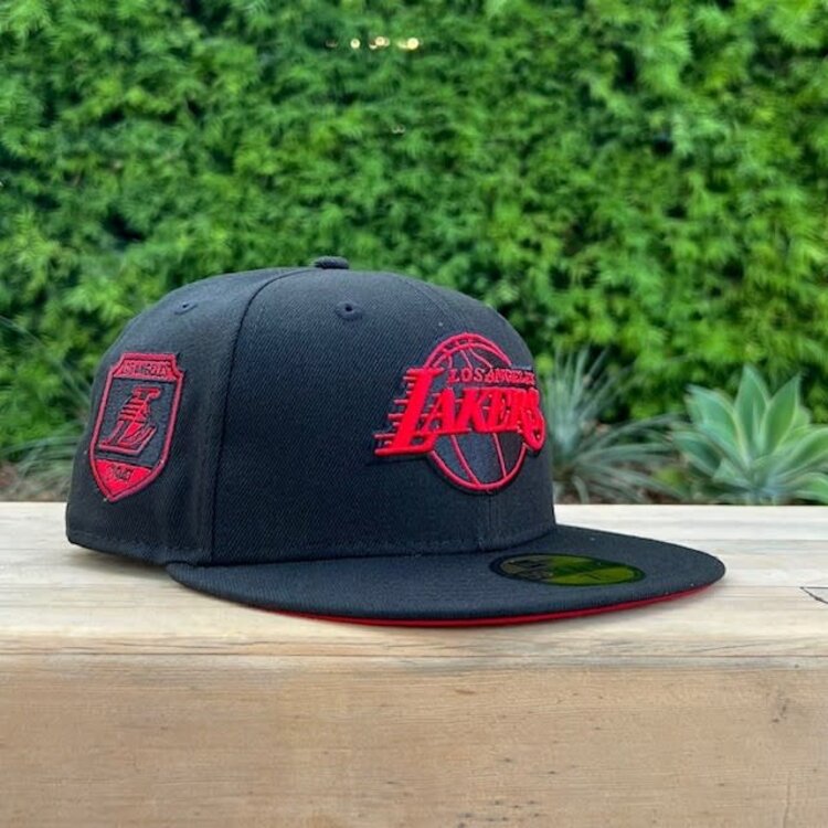 New Era Lakers Black Red Outline Crest SP Red UV Fitted