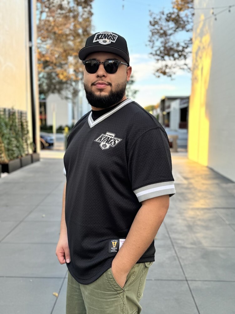 Mitchell and Ness LA Kings M&N Men's Mesh V-Neck Black Jersey