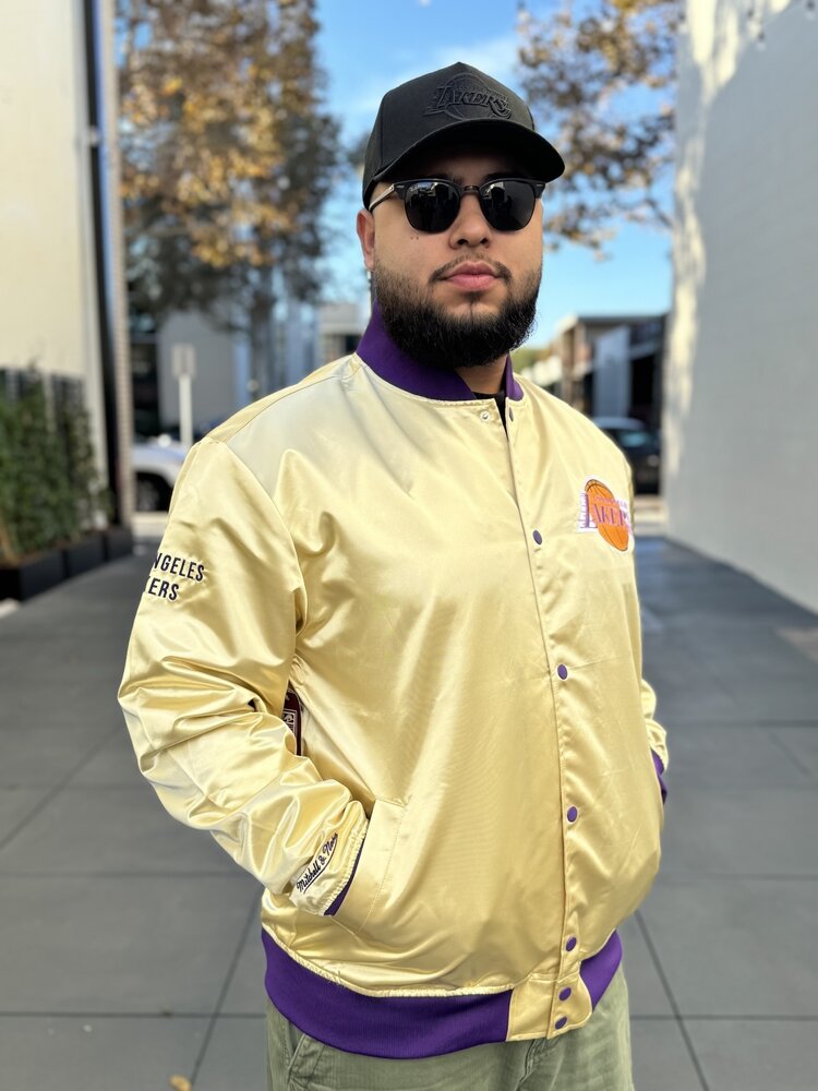 Mitchell and Ness LA Lakers M&N Lightweight Satin Jacket Light Gold