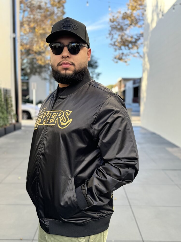 Mitchell and Ness LA Lakers M&N Big Face 4.0 Satin Jacket Black