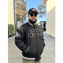 G-III 49ers Men's Clutch Hitter Varsity Button Snap Jacket Black White