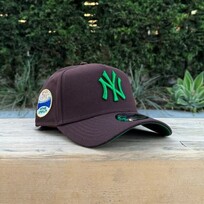 New Era NY Dark Brown Metallic Green 50th Stadium 940 A-Frame