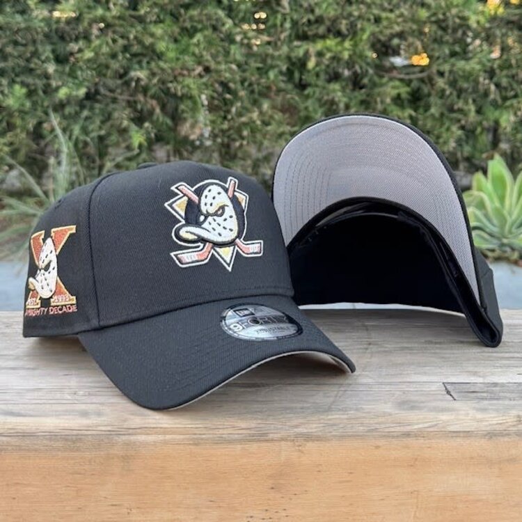 New Era Mighty Ducks Black Decade Anniversary SP 940 A-Frame