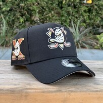 New Era Mighty Ducks Black Decade Anniversary SP 940 A-Frame