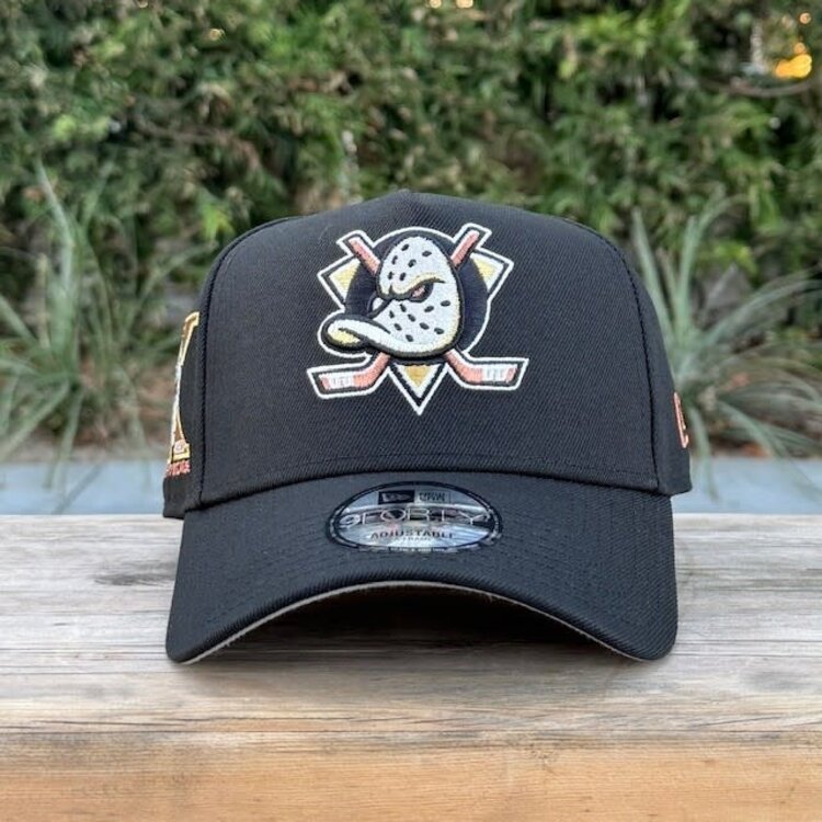 New Era Mighty Ducks Black Decade Anniversary SP 940 A-Frame