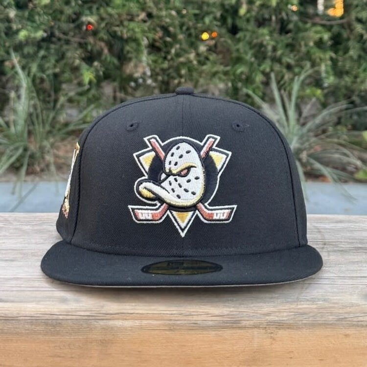 New Era Mighty Ducks Black Decade Anniversary SP