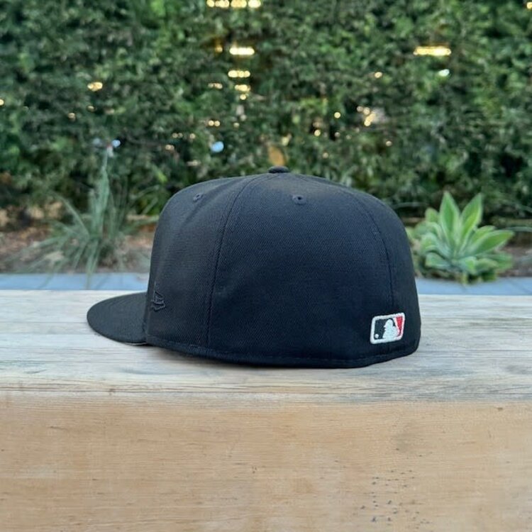 New Era LA Black Silver-Red Aztec Calendar SP