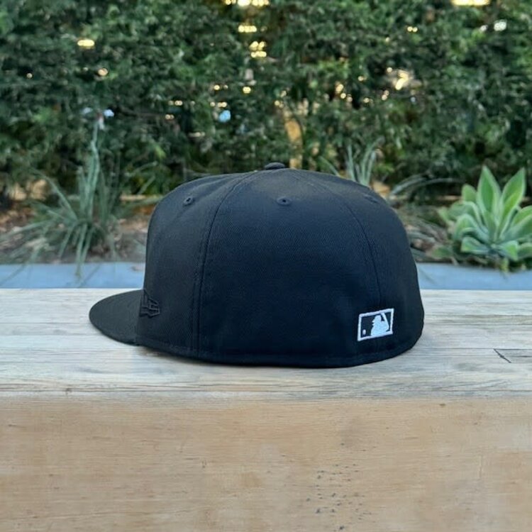 New Era LA Black White 50th Stadium Green UV