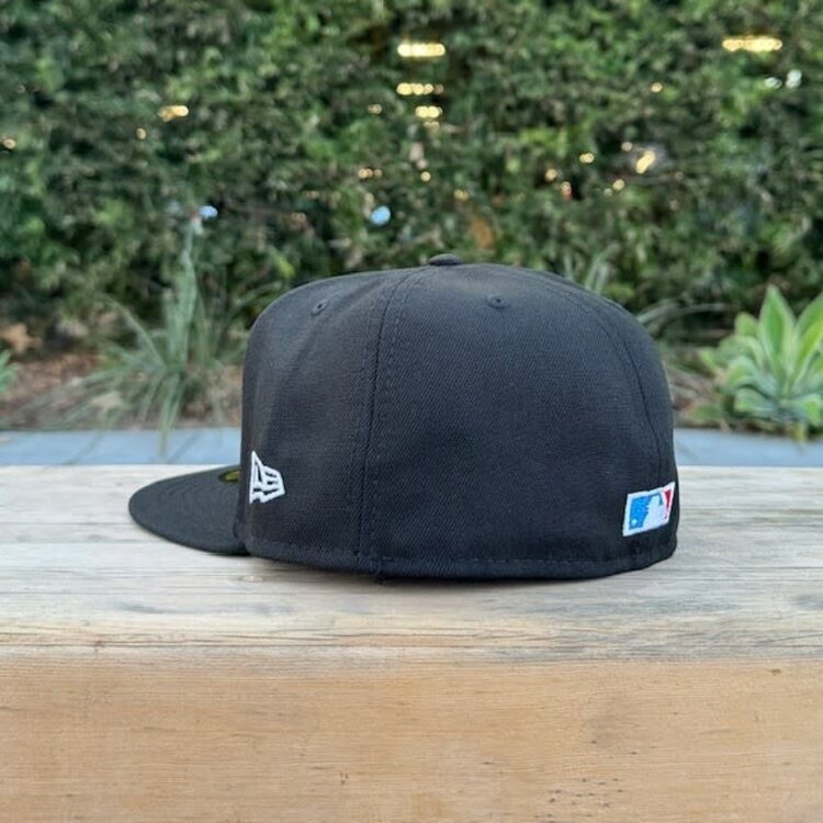 New Era LA Upside Down Black White 40th Anniversary