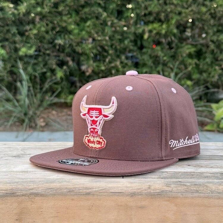 Mitchell and Ness Bulls Brown Sugar Bacon