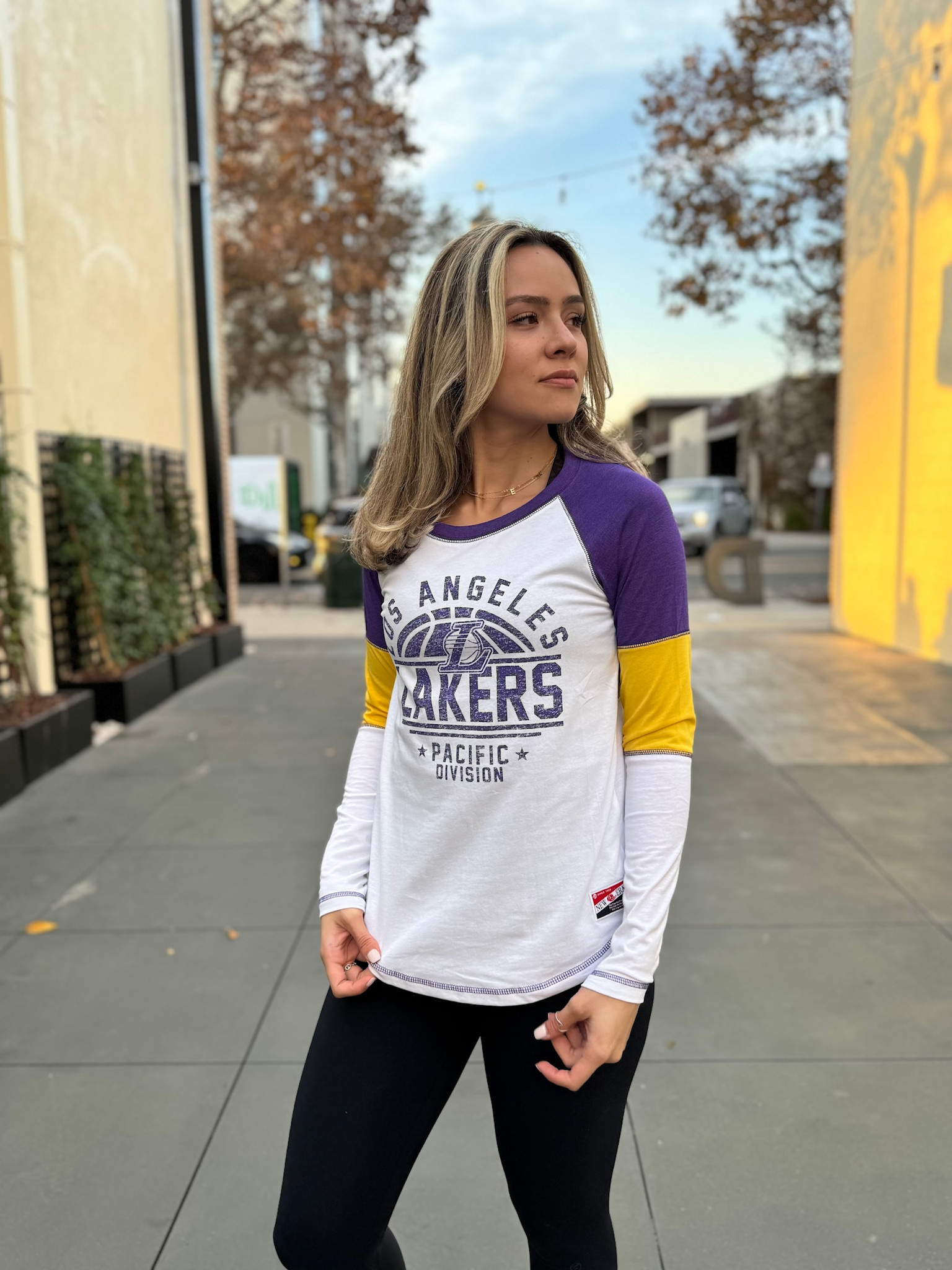 Lakers Women's NE Pacific Division White/Purple Long Sleeve Lakers Women's NE Pacific Division White/Purple Long Sleeve