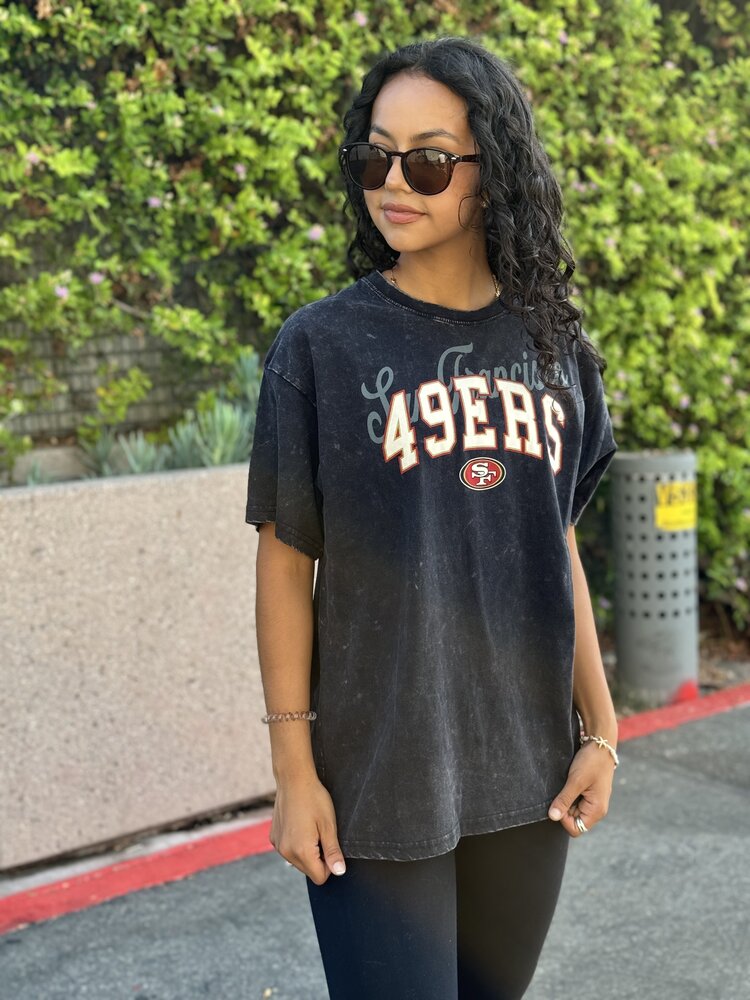 New Era 49ers Women's NE Block Arch Black Mineral Wash SS Crew Tee