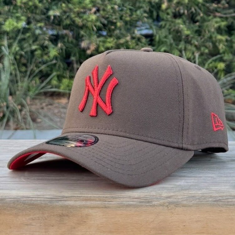 New Era NY Brown Metallic Red 50th Anniv Red UV 940 A-Frame