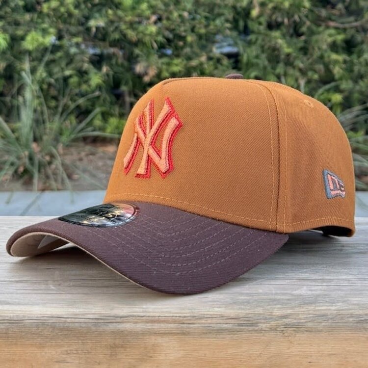 New Era NY Peanut/Dark Brown Outline 2009 WS Khaki UV 940AF