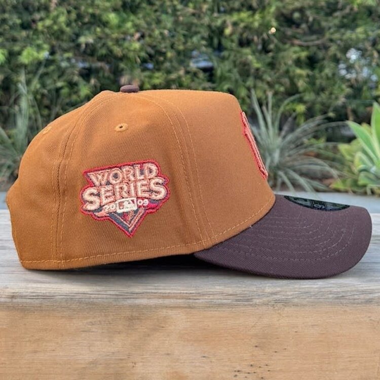 New Era NY Peanut/Dark Brown Outline 2009 WS Khaki UV 940AF