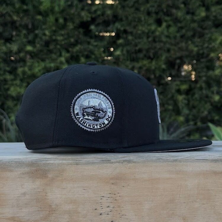 New Era Washington Black Gray Metallic Inaugural Season SP 950 Snapback