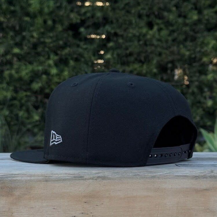 New Era 49ers Retro Black Gray Metallic Pro Bowl 950 Snapback