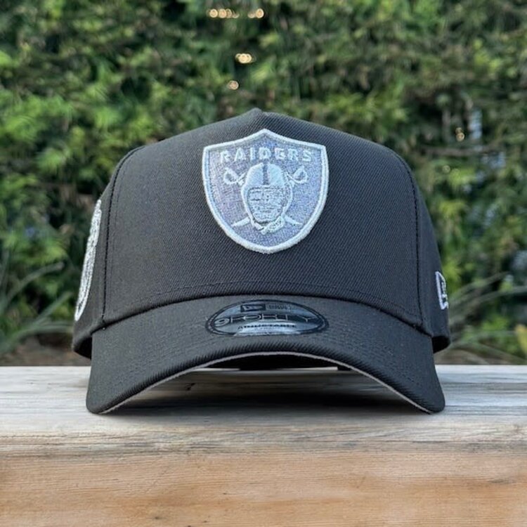 New Era Raiders Black Gray Metallic Super Bowl Champions 940 A-Frame