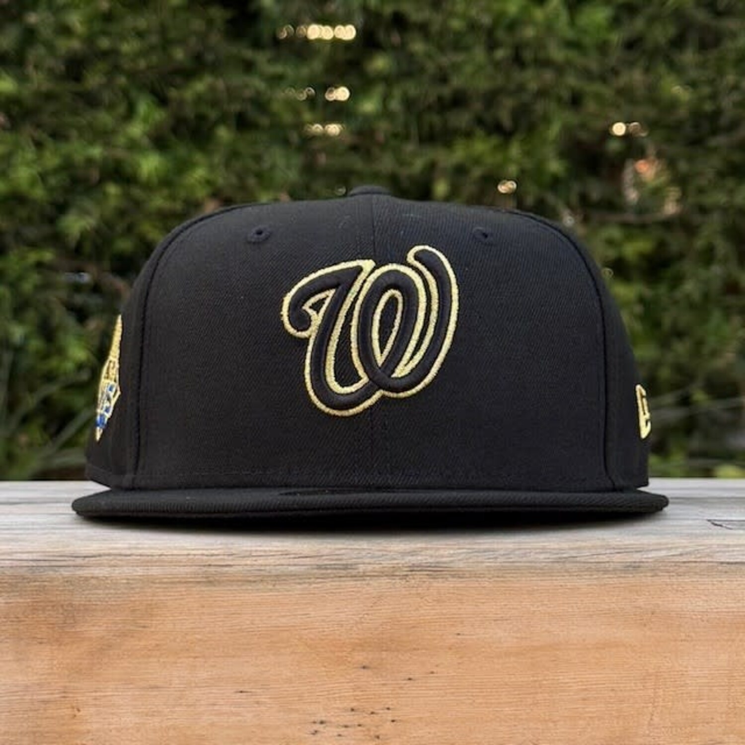 Washington Black Metallic Gold 2019 WS - The Locker Room of  display picture 2