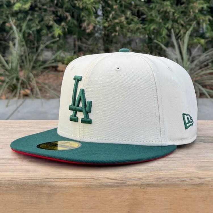 New Era LA Ivory/Dark Green 2024 WS Champs Trophy Red UV