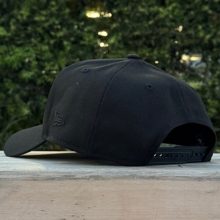 New Era Los Angeles Script Black White 2024 World Series SP 940 AF