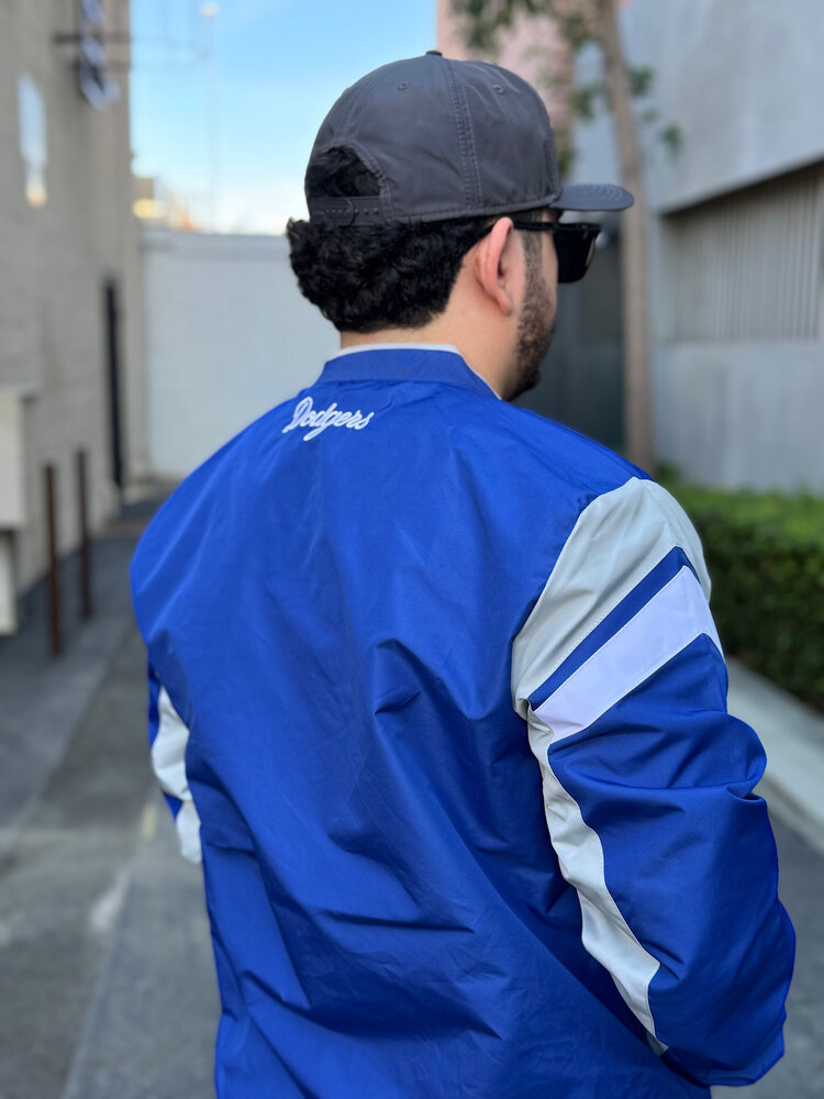 G-III LA Dodgers Men's G-III Royal Double Coverage V-Neck Pullover